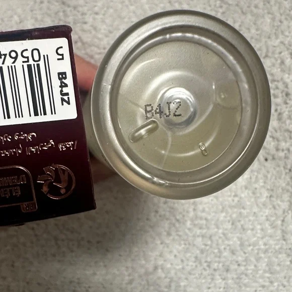 Charlotte Tilbury Airbrush Flawless Setting Spray - 34 ml Mini - Picture 2 of 4